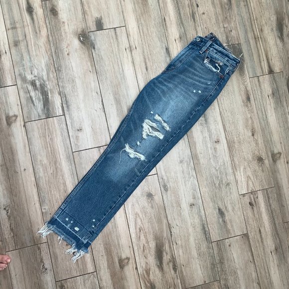 Abercrombie & Fitch Girlfriend Highrise Jeans - Picture 3 of 5